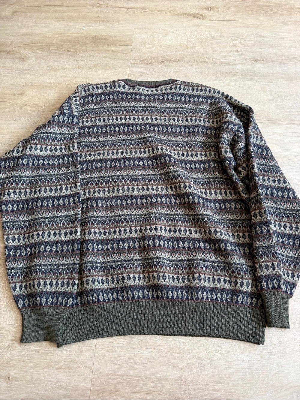 Vintage Claiborne Fair Isle Merino Wool Blend Sweater SZ L - Picture 5 of 6